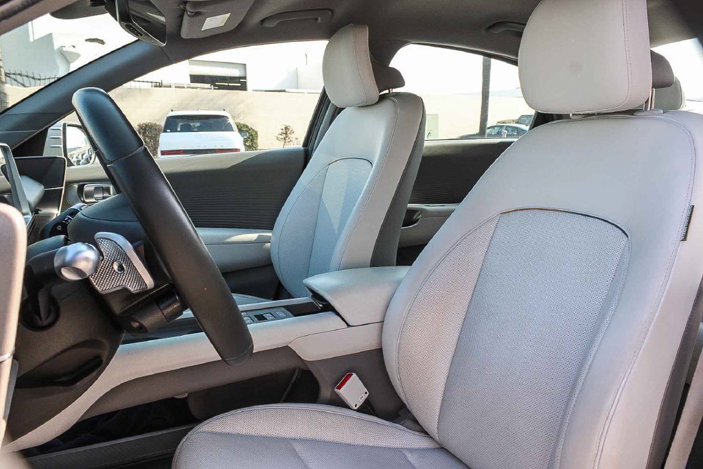 Certified Used 2023 Silver Hyundai SEL image 18