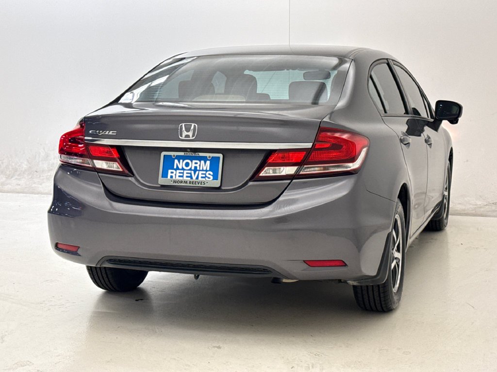 Used 2015 Alabaster Silver Metallic Honda SE image 9