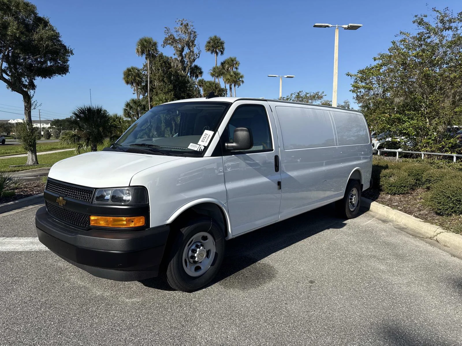 2025 Chevrolet Express Cargo Work Van - Photo 7