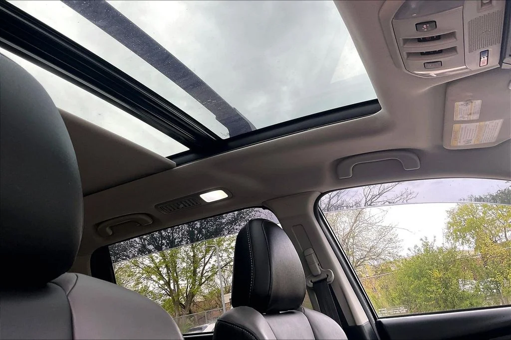 Used 2022 Brown Subaru Onyx Edition image 22