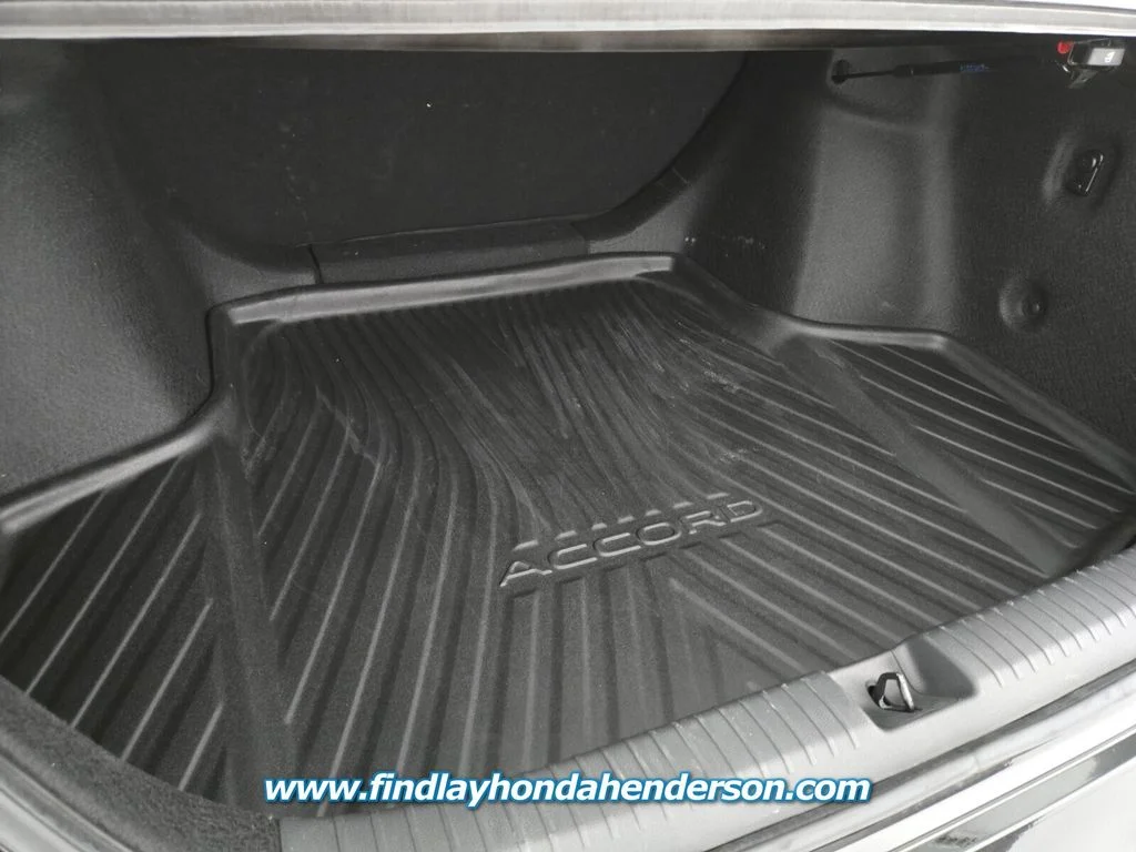 2024 Honda Accord LX - Photo 18