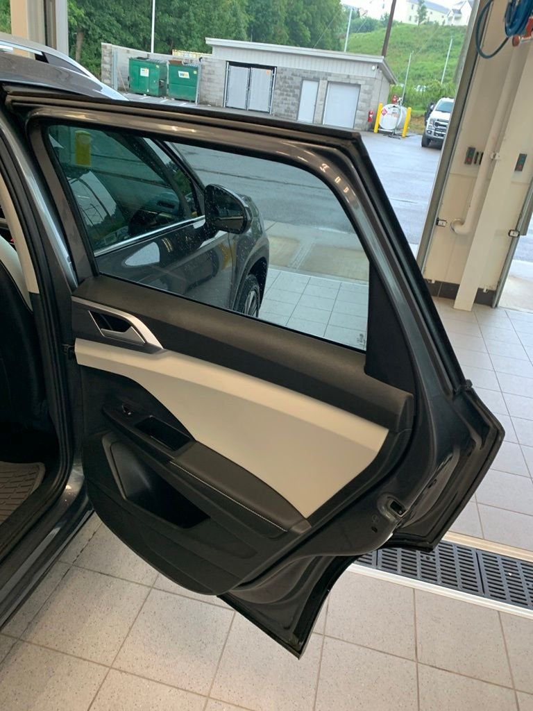 2025 Volkswagen Taos SE - Photo 12