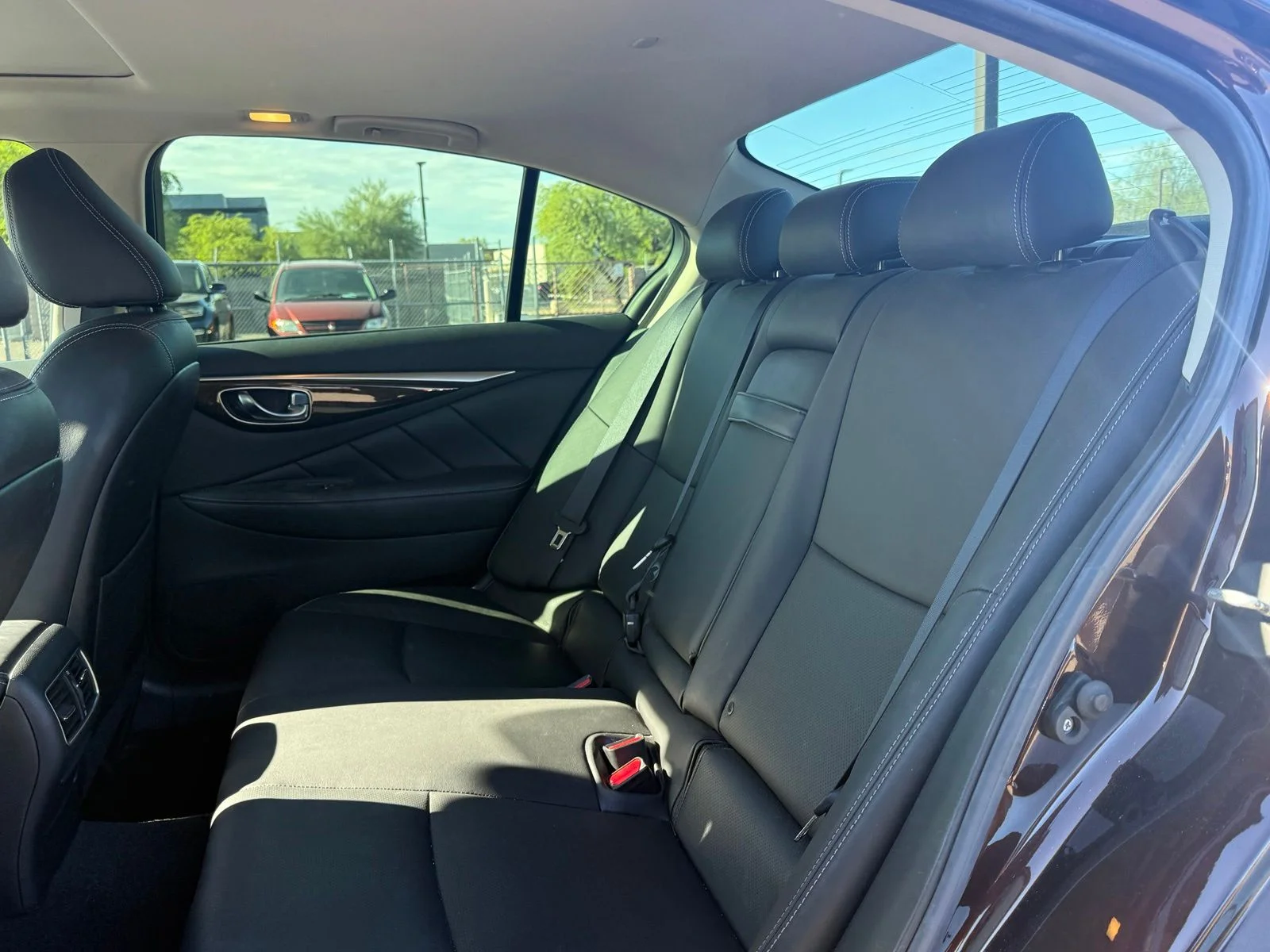 Used 2018 Mocha Almond INFINITI 3.0t Luxe image 8