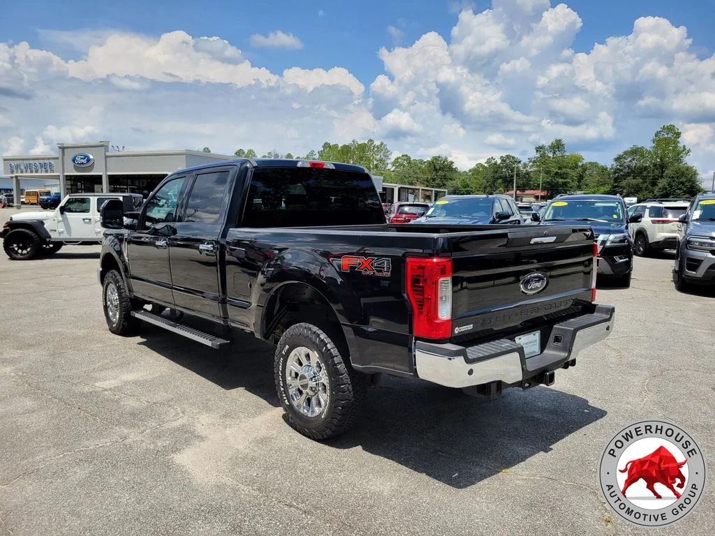 Used 2018 Black Ford XLT image 3