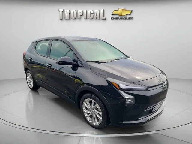 New 2027 Mosaic Black Metallic Chevrolet LT image 7