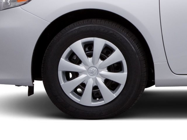 Used 2012  Toyota LE image 11