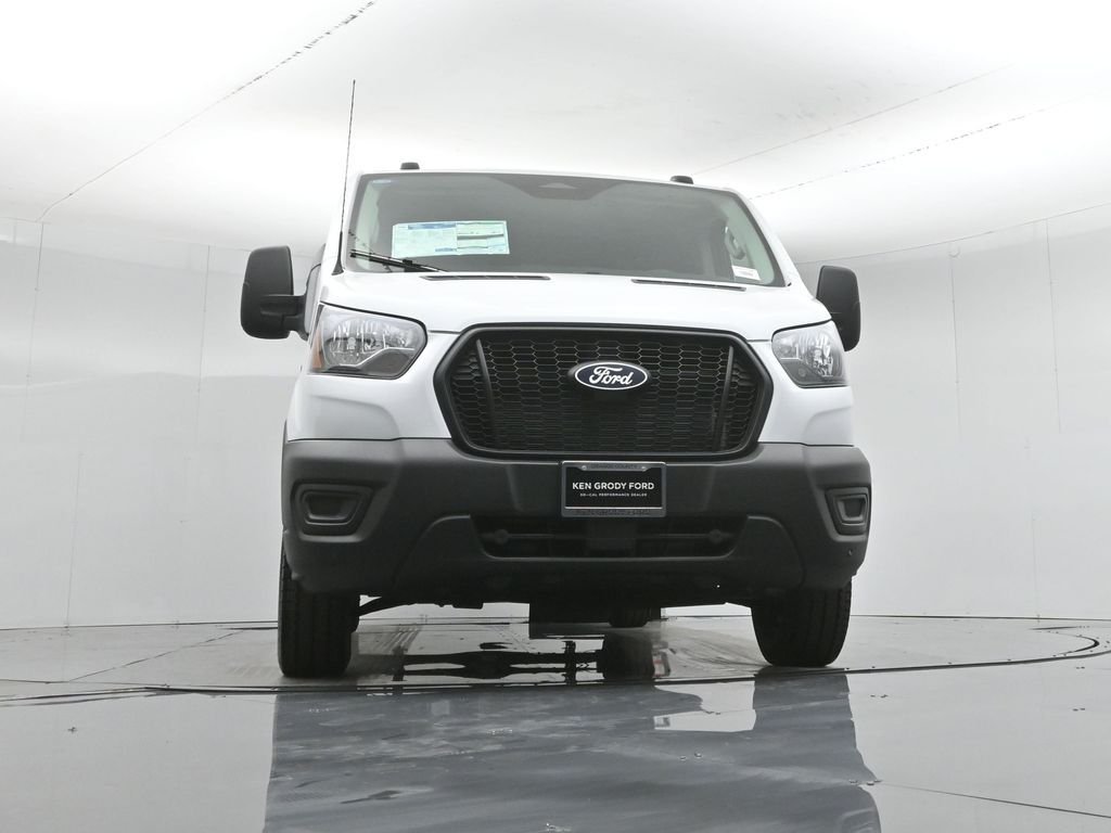 New 2026 Oxford White Ford Base image 43