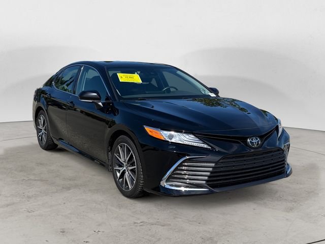 Used 2024 Black Toyota XLE image 7