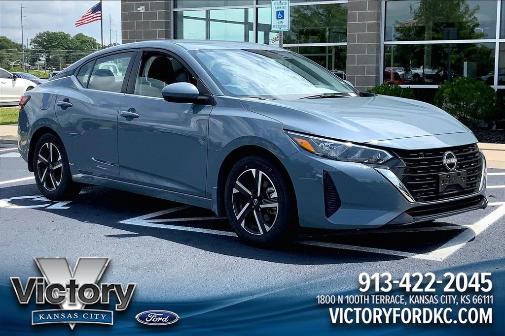 Used 2025 Gray Nissan SV image 1