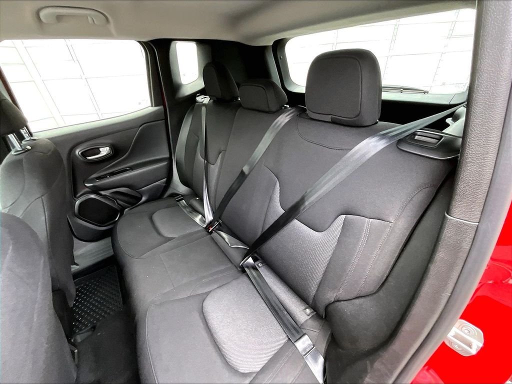 Used 2023 Colorado Red Clearcoat Jeep Latitude image 15
