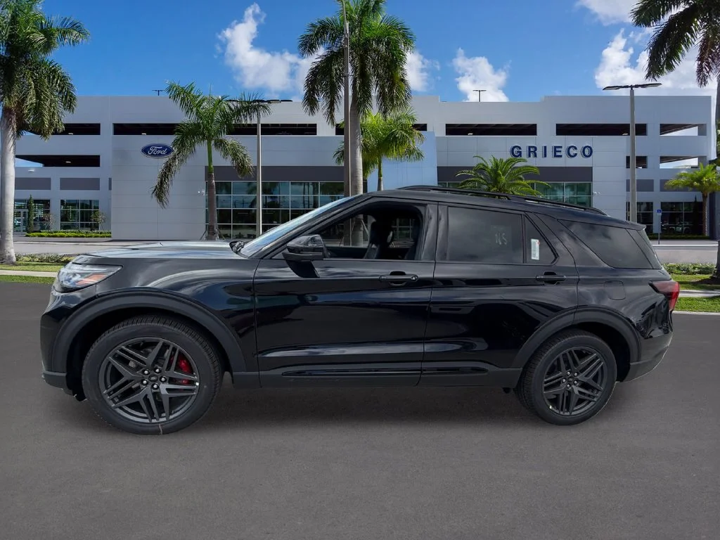 New 2027 Agate Black Metallic Ford ST image 4