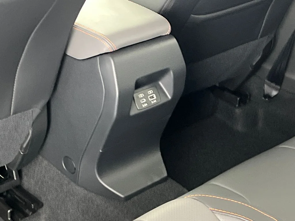 New 2026 SAPPHIRE BLUE PEARL Subaru Limited Hybrid image 36