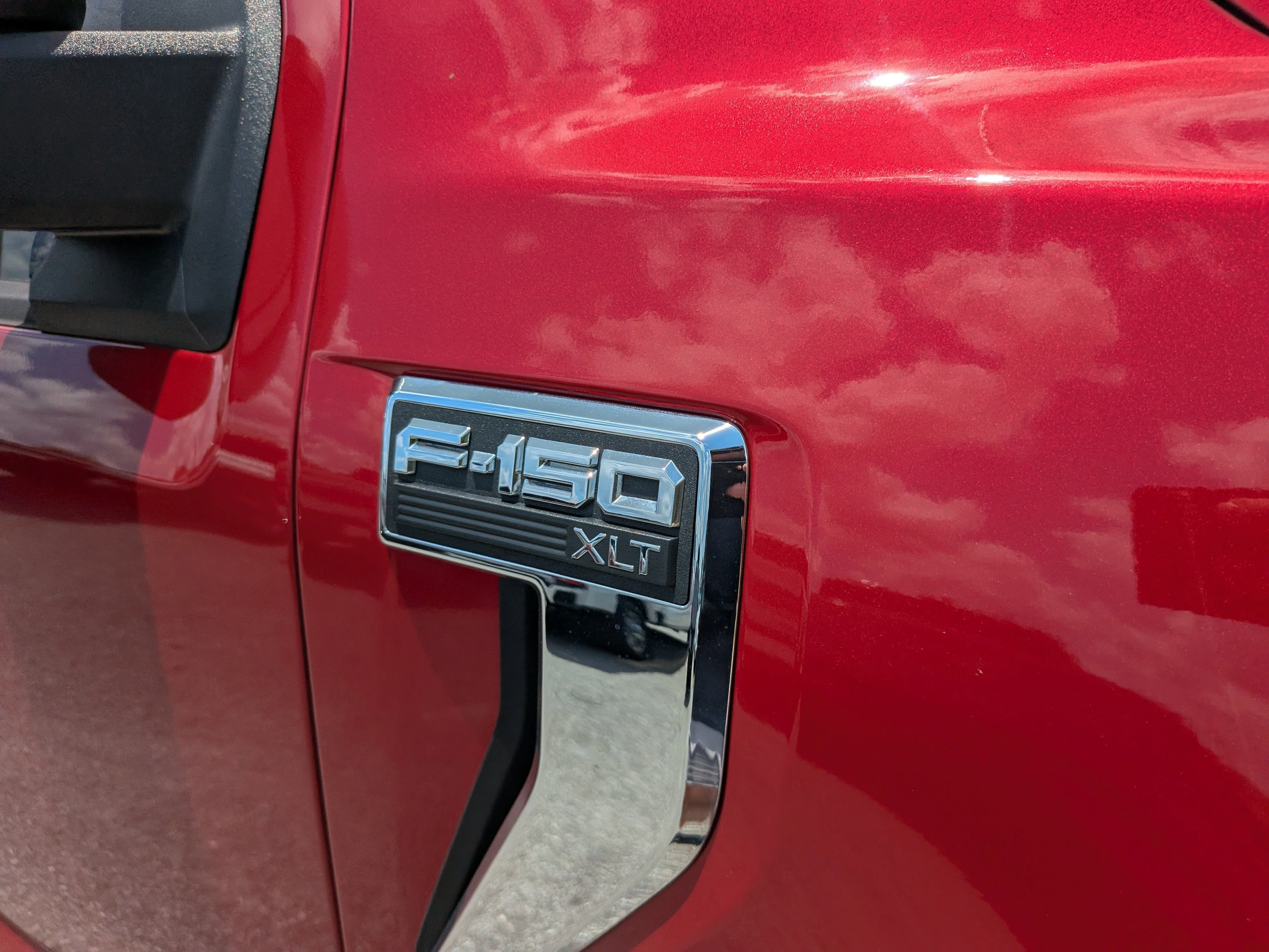 Certified Used 2022 Rapid Red Metallic Tinted Clearcoat Ford XLT image 13