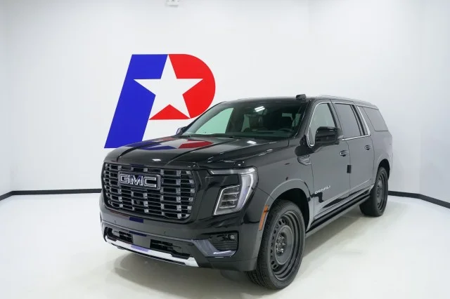 2026 GMC Yukon Denali Ultimate AWD's photo