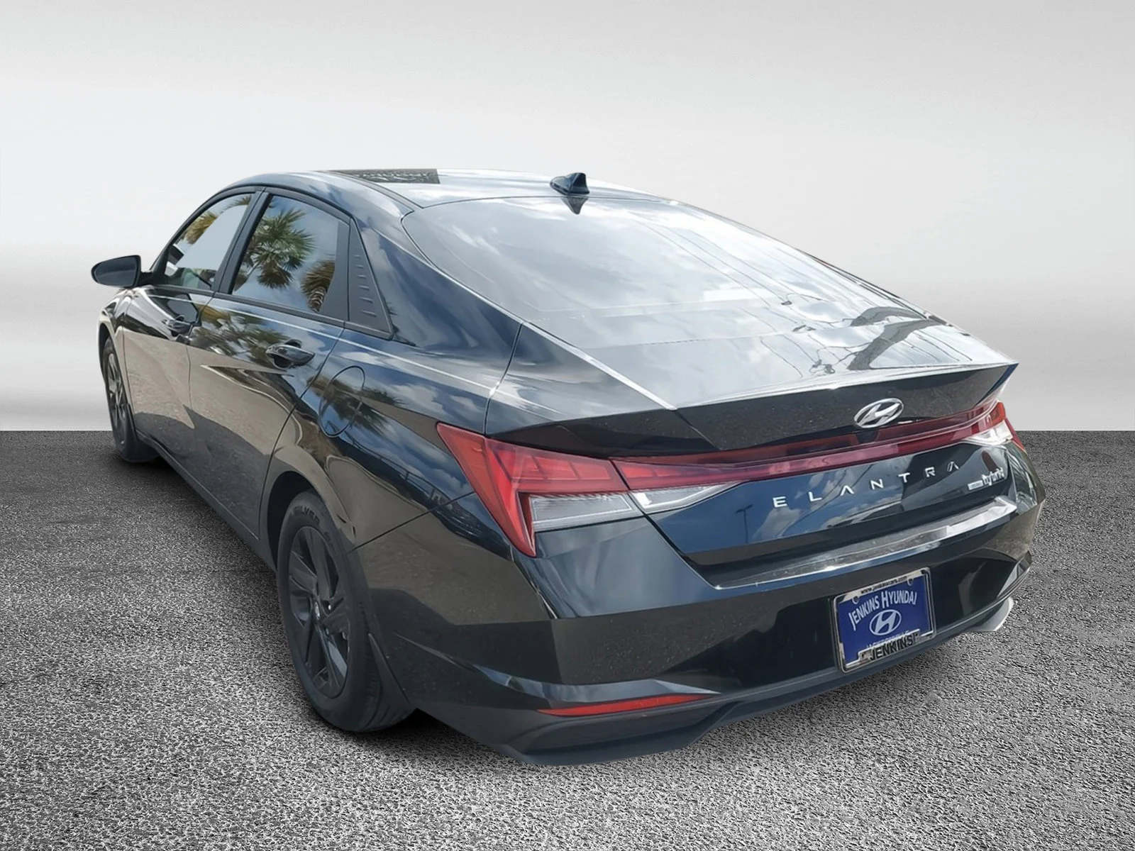 Used 2021 Phantom Black Hyundai Blue image 5