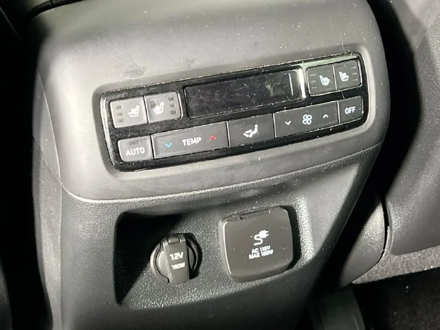 Used 2024 Gray Hyundai SEL image 27