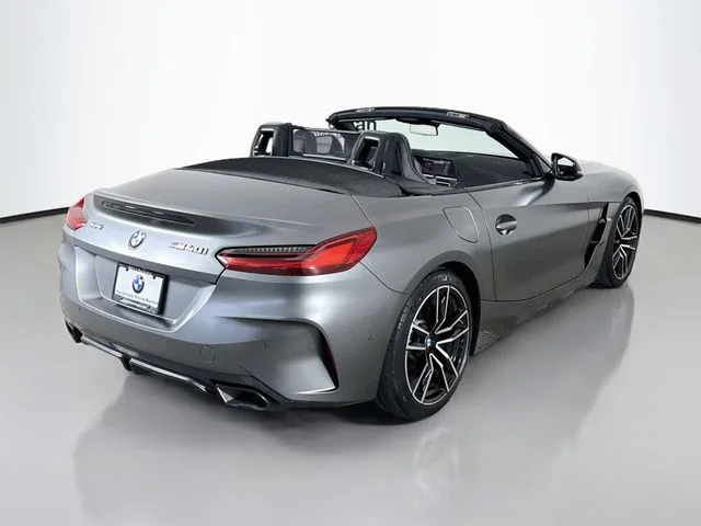 Used 2022 Gray BMW sDrive M40i image 7