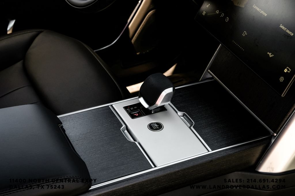 New 2026 Carpathian Gray Land Rover SE image 21
