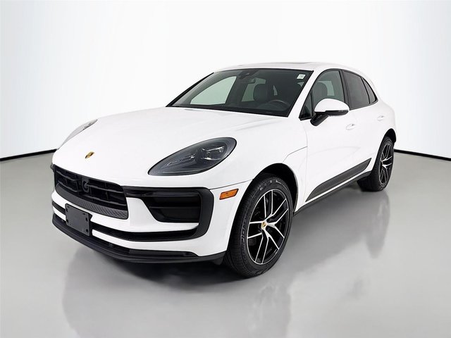 2023 Porsche Macan T