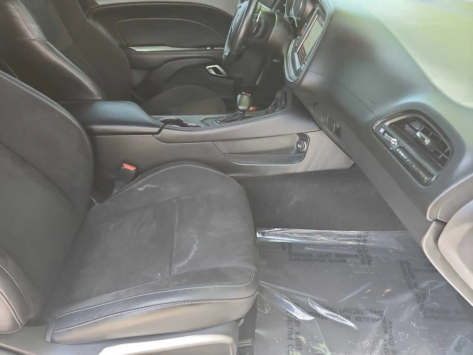 Used 2023 White Knuckle Clearcoat Dodge R/T image 18