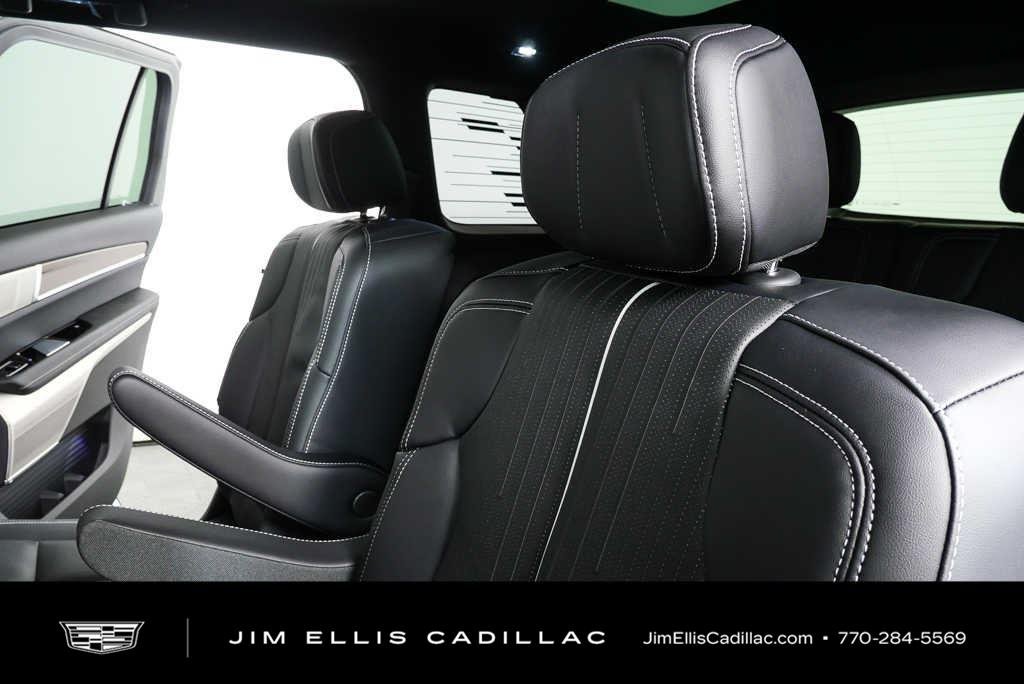 2026 Cadillac VISTIQ Luxury - Photo 20