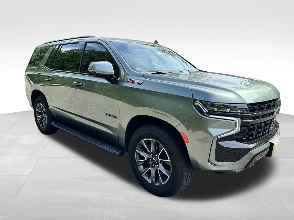Used 2023 Green Chevrolet Z71 image 11