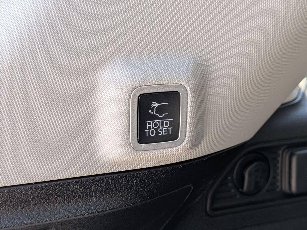 Used 2023 Brown Jeep 4xe image 9