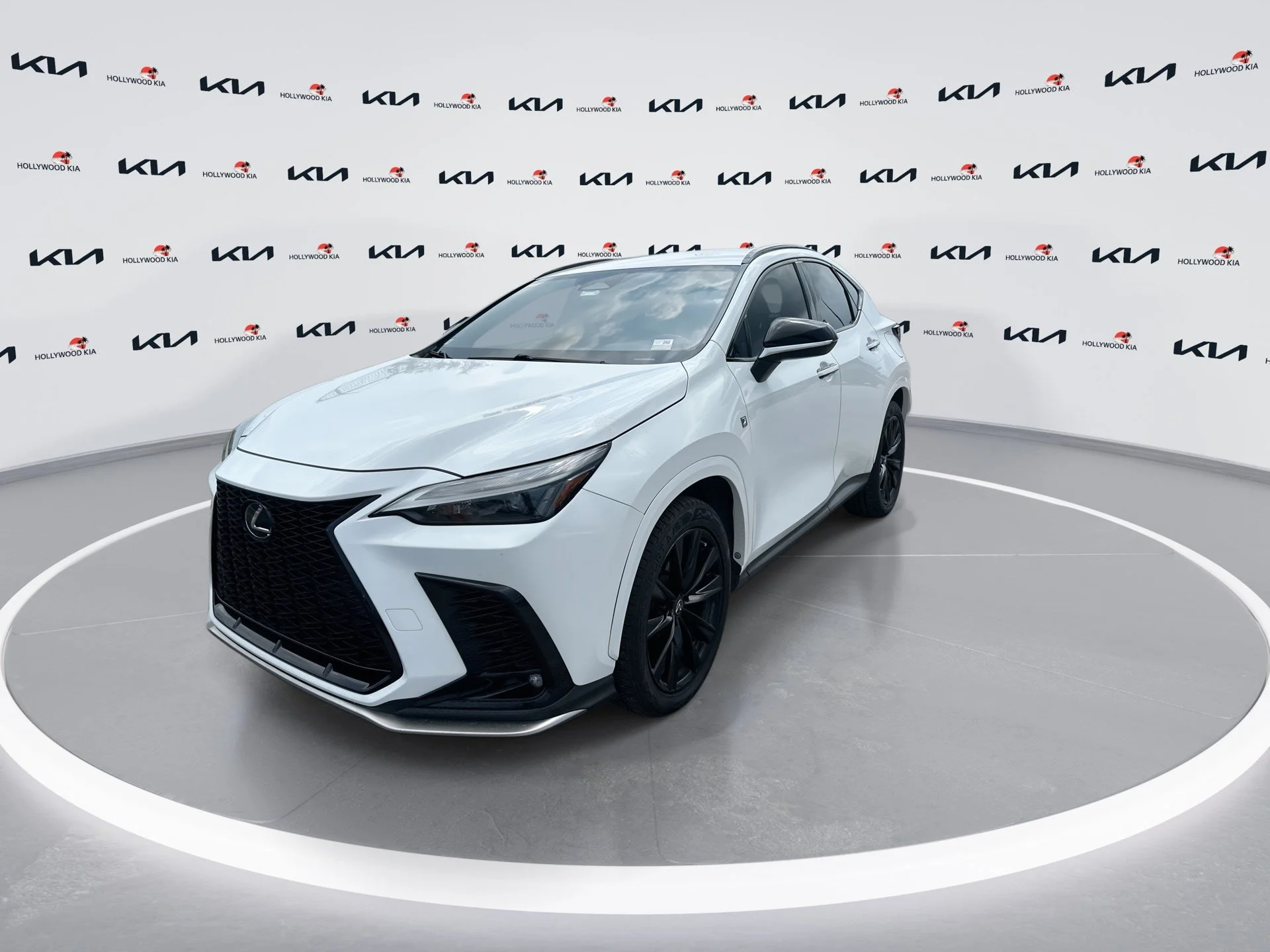 Used 2022 Ultra White Lexus NX 350 F SPORT Handling image 4