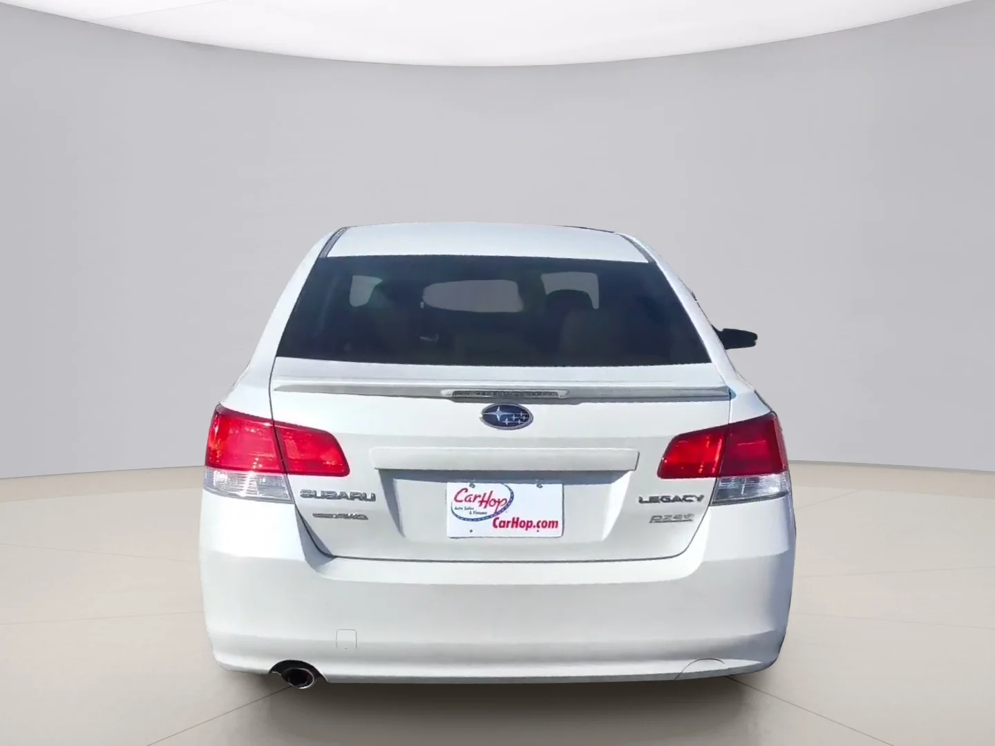 Used 2010 White Subaru LIMITED image 4