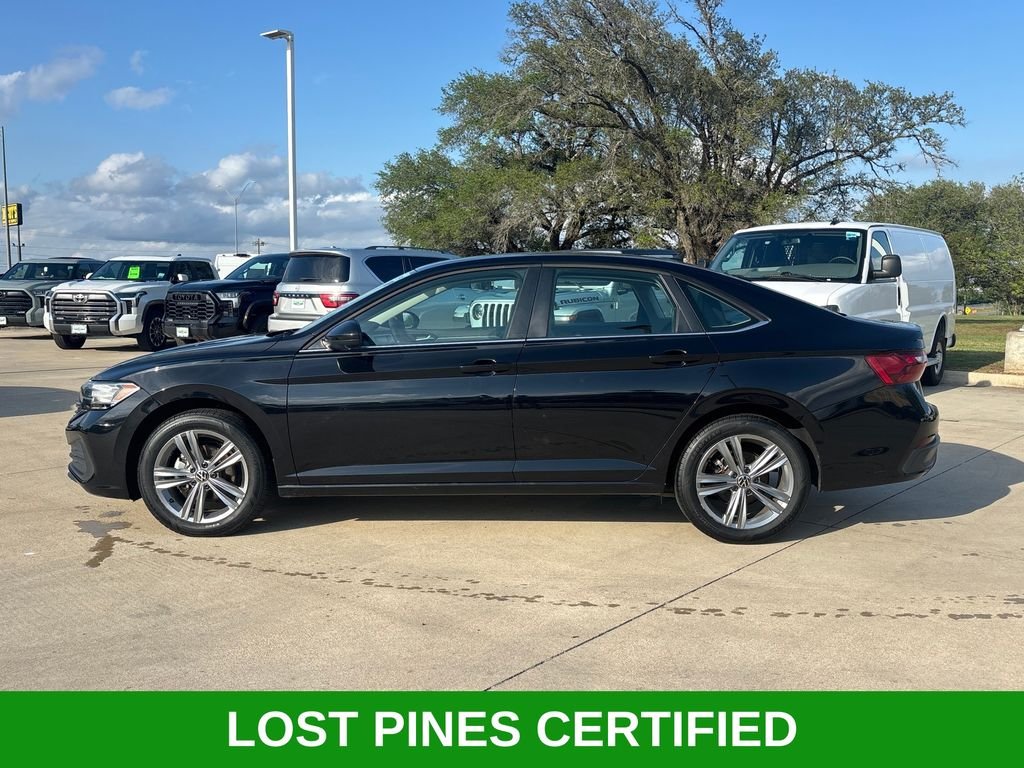 Used 2024 Volkswagen Jetta SE with VIN 3VWEM7BU6RM051657 for sale in Bastrop, TX