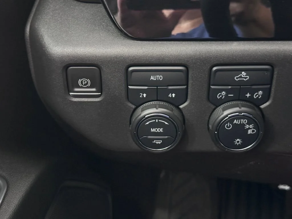 2023 Chevrolet Silverado 1500 LT - Photo 24