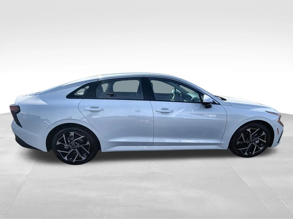 Used 2025 White Kia EX image 11