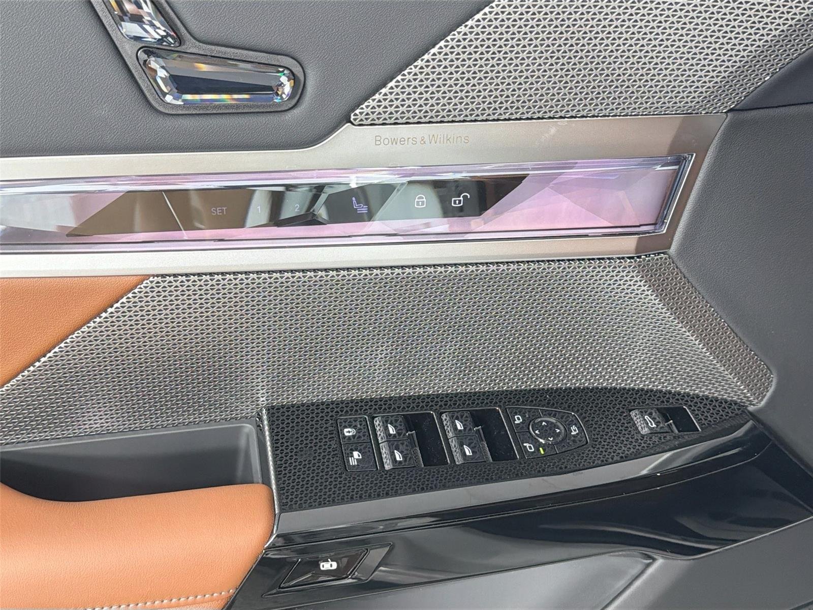 New 2026 Mineral White Metallic BMW 740i image 16