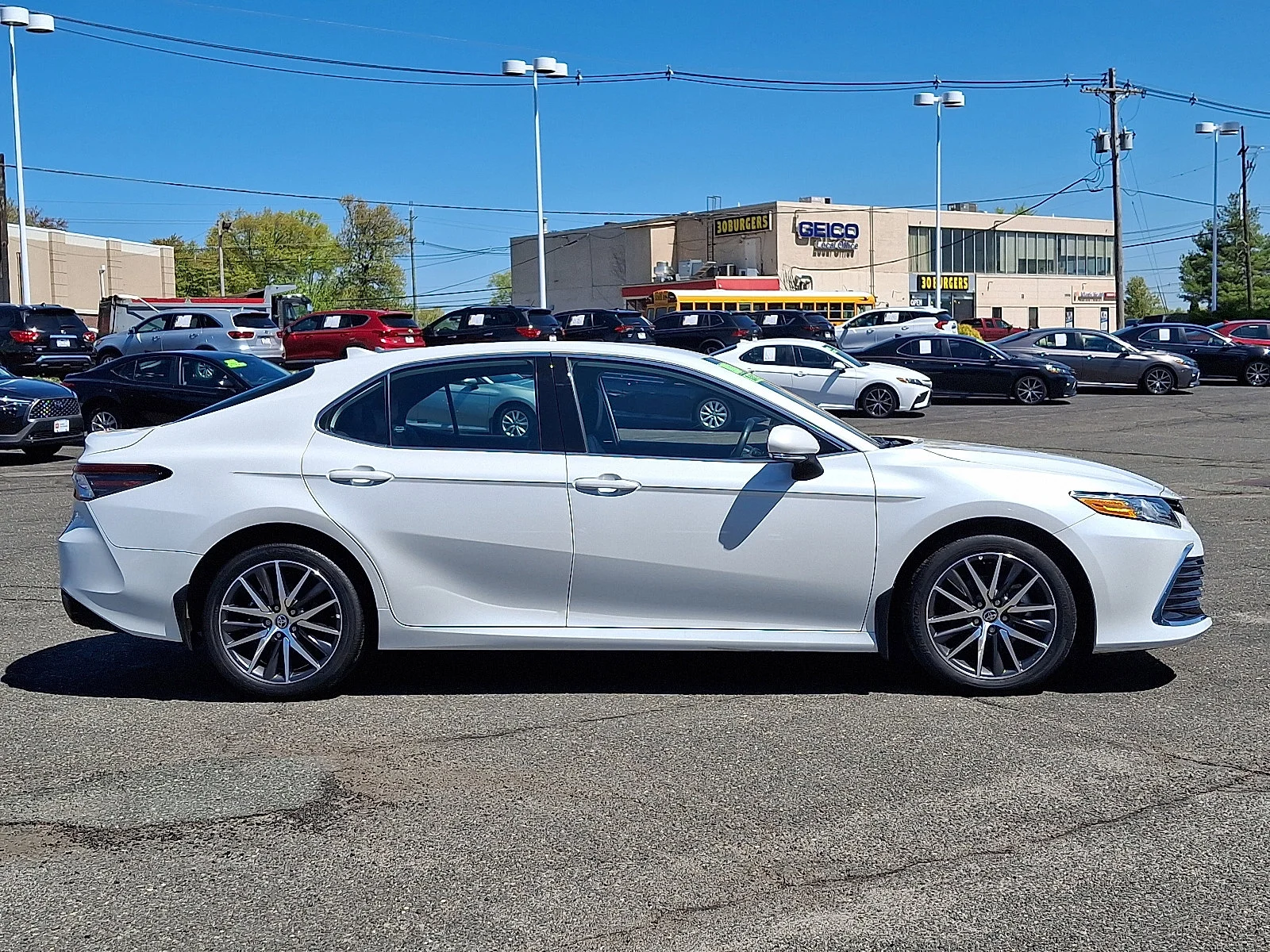Used 2024 Wind Chill Pearl - 089 Toyota XLE image 8