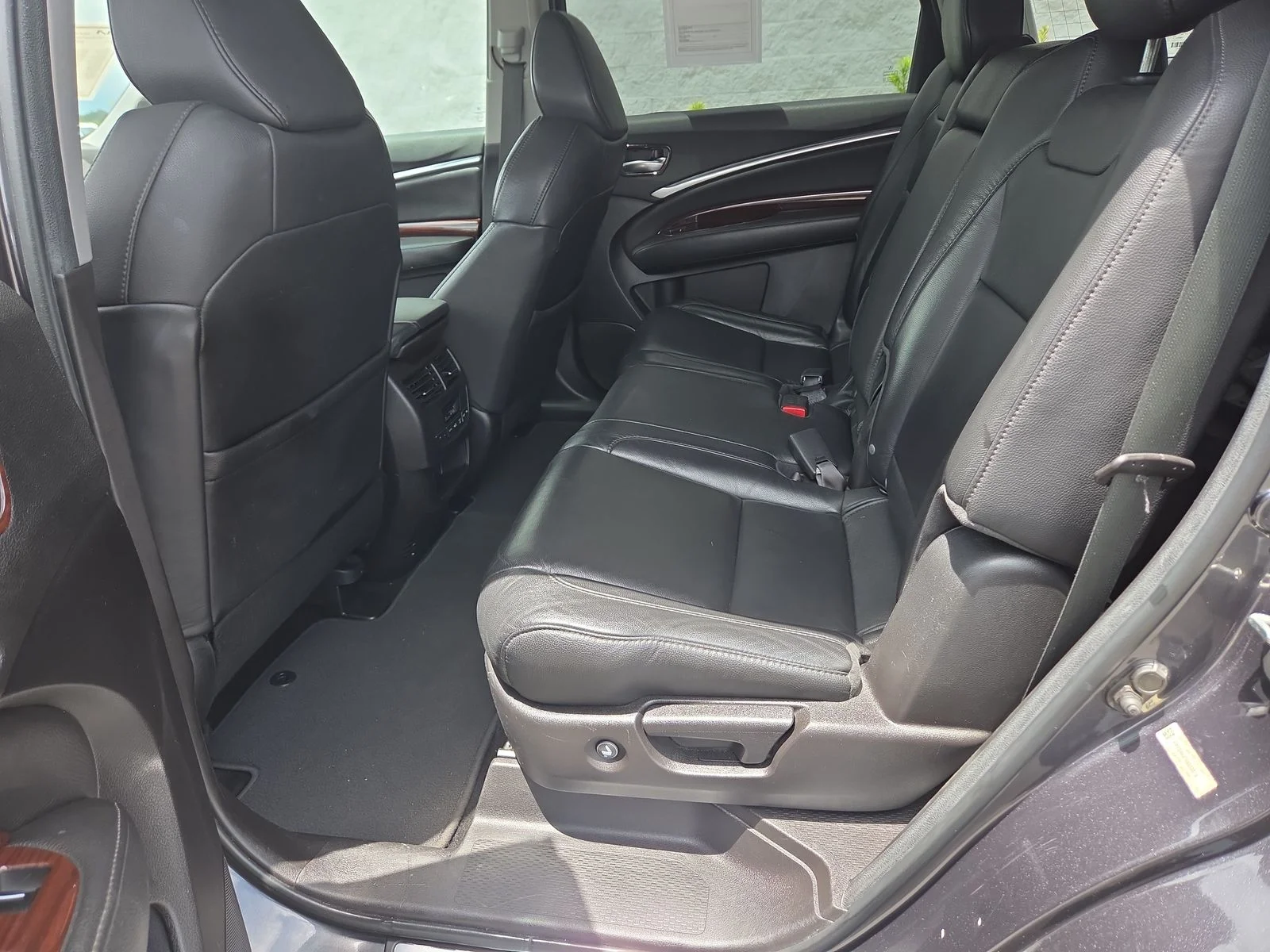 Used 2014 Graphite Luster Metallic Acura 3.5L Technology Package image 25