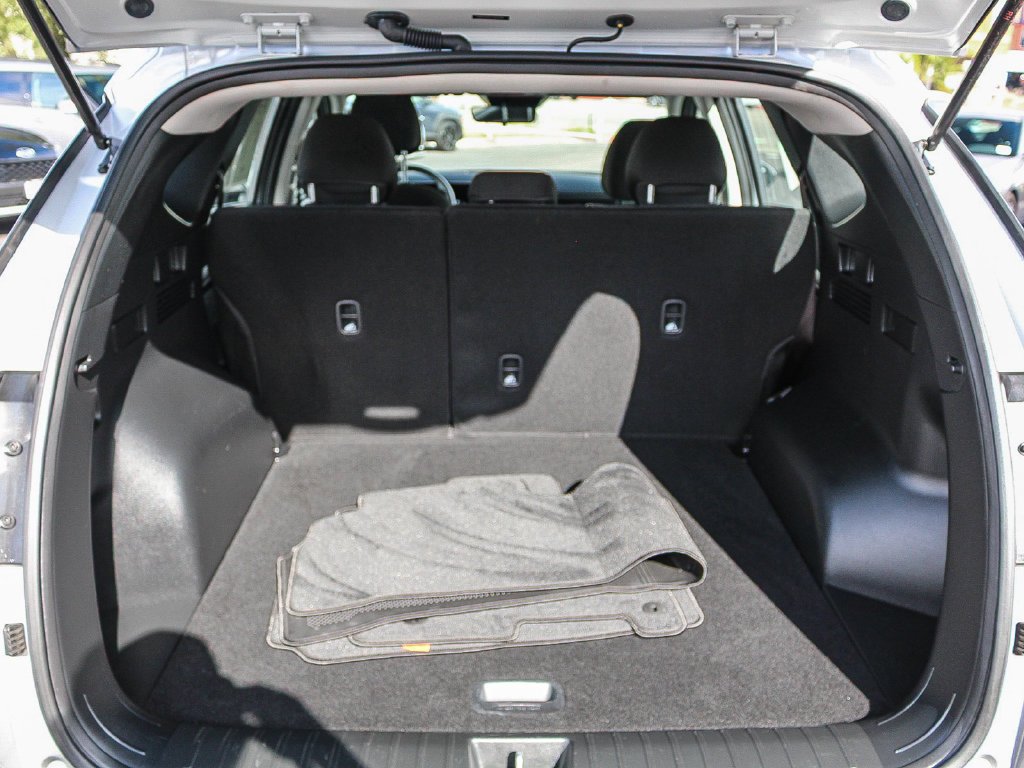 Used 2026 Silver Hyundai SE image 28
