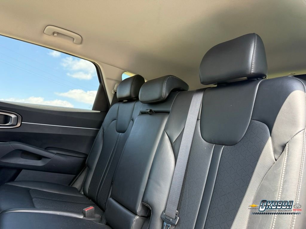 Used 2022 Blue Kia S image 18