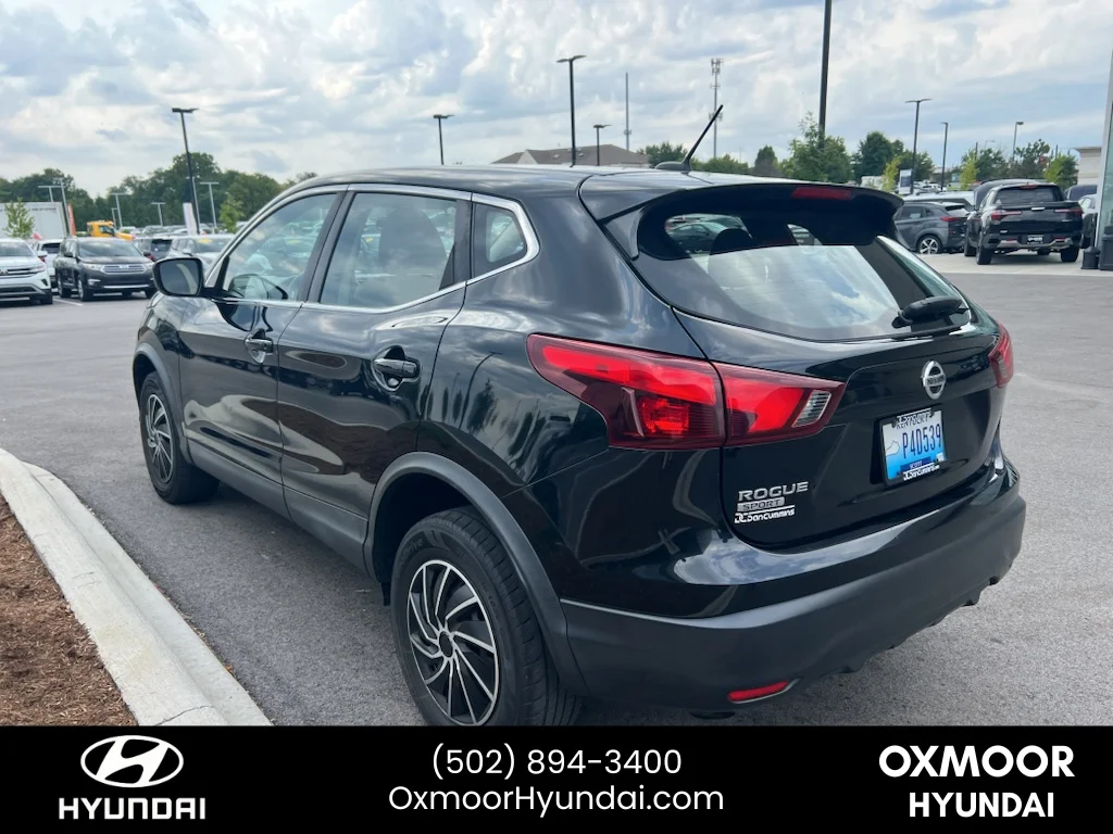 Used 2018 Magnetic Black Nissan S image 14