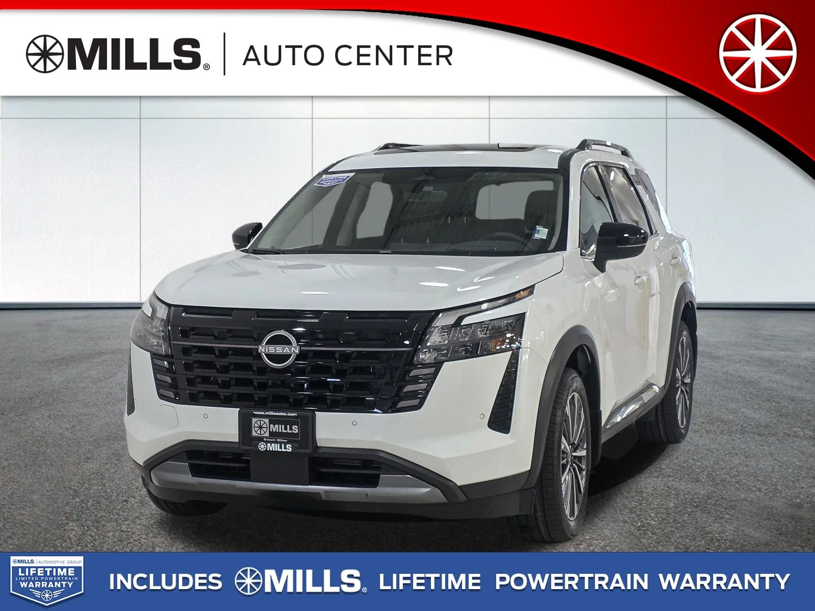 2026 Nissan Pathfinder Platinum 4WD's photo
