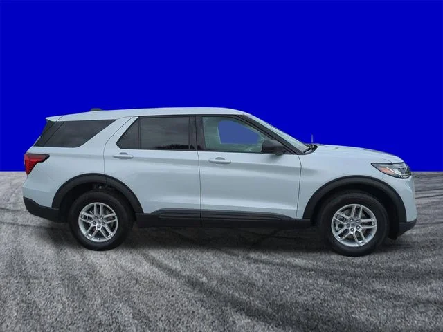 New 2026 Space White Metallic Ford Active 100A image 3