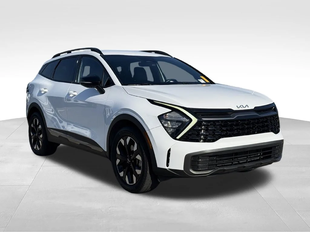 Used 2023 White Kia X-Line image 28