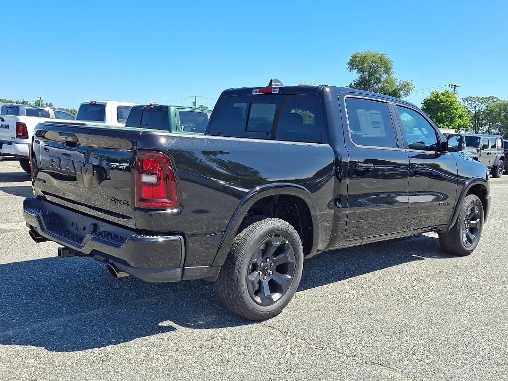 New 2027 Diamond Black Crystal Pearl-Coat Exterior Paint RAM Big Horn image 8