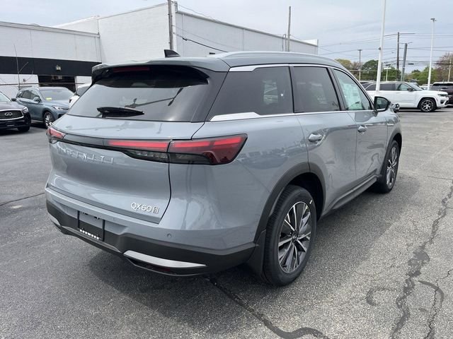 New 2027 HARBOR GRAY INFINITI Luxe AWD image 3