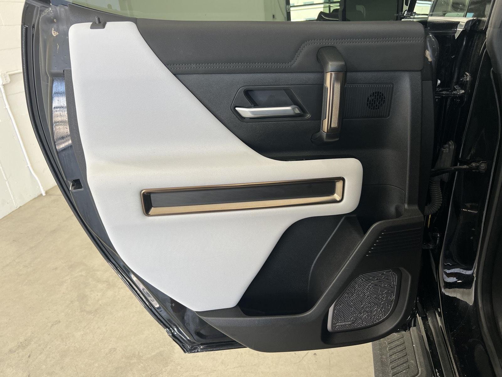 2024 GMC HUMMER EV 2X - Photo 24