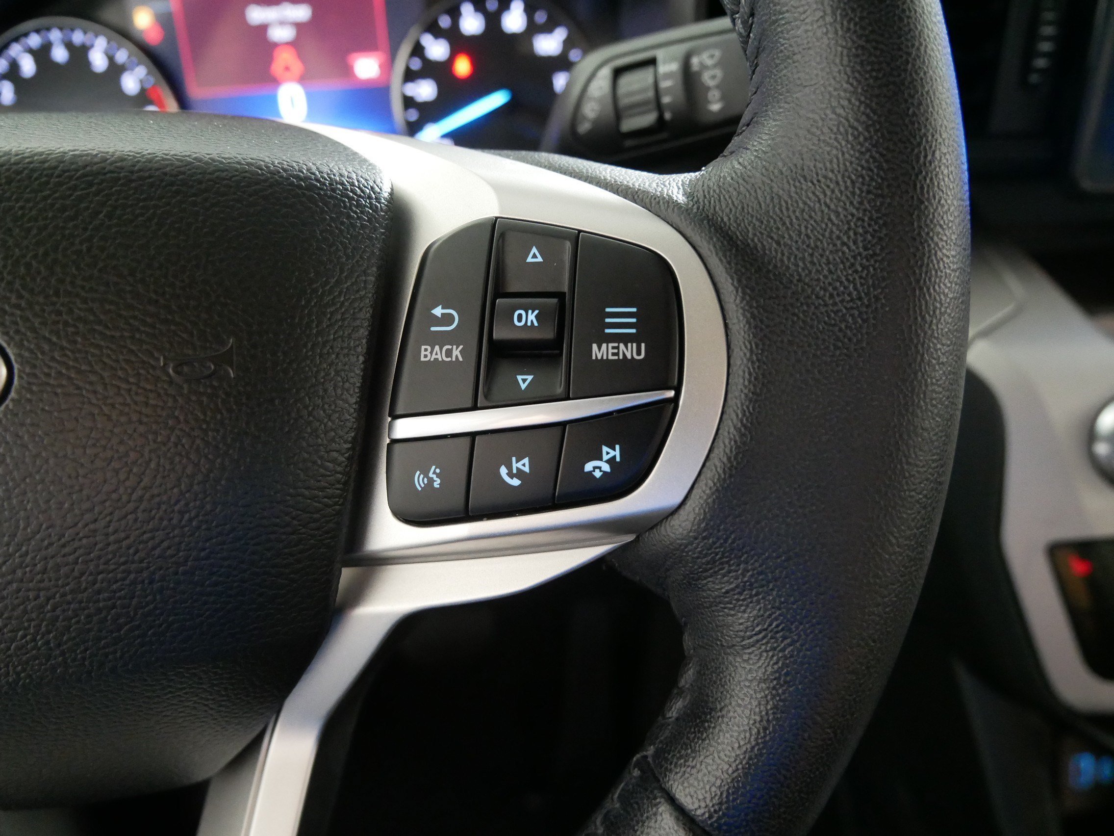 2023 Ford Explorer XLT - Photo 28