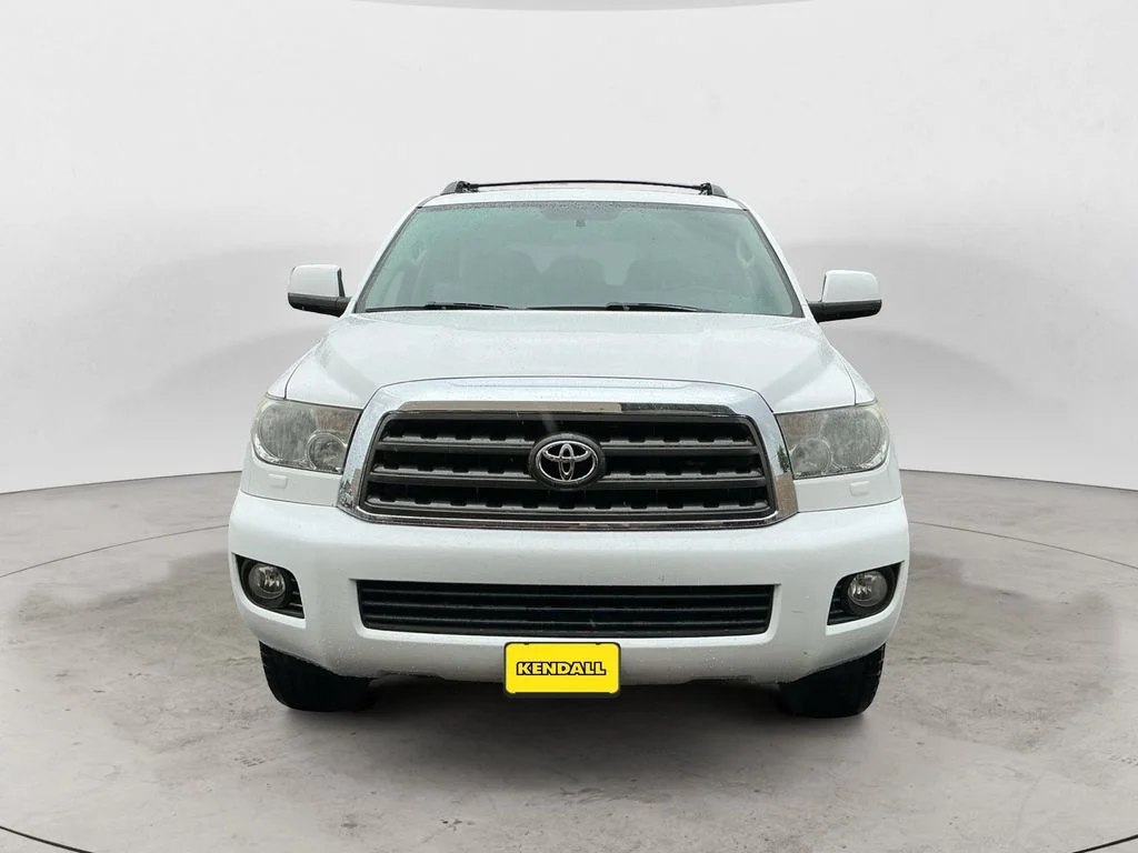Used 2014 White Toyota SR5 image 2