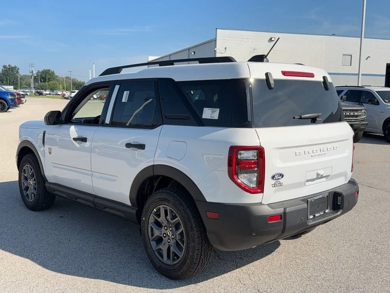 New 2026 Oxford White Ford Big Bend 4x4 image 3