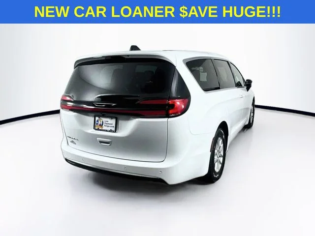 New 2027 Bright White Clear-Coat Exterior Paint Chrysler  image 7