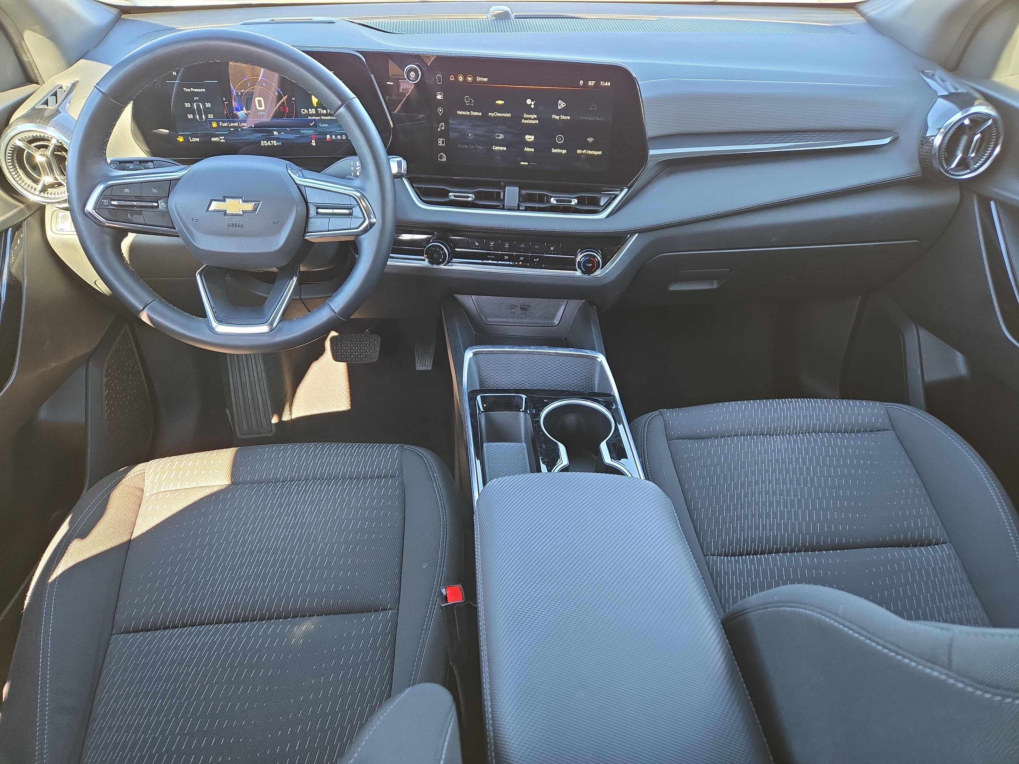 2025 Chevrolet Equinox LT - Photo 17