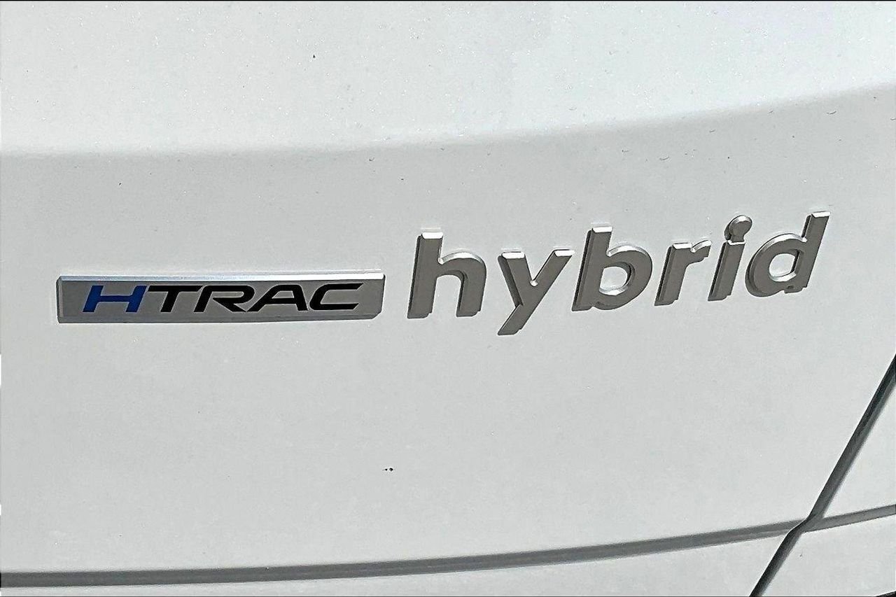 New 2026 White Hyundai SEL Convenience image 24